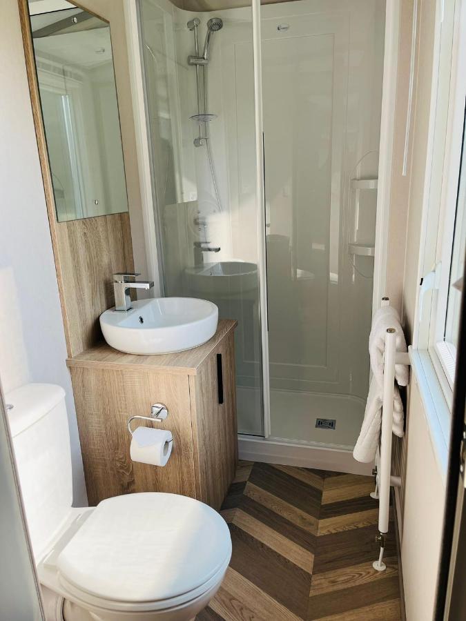 Stone Beck Lodge With Hot Tub York Esterno foto